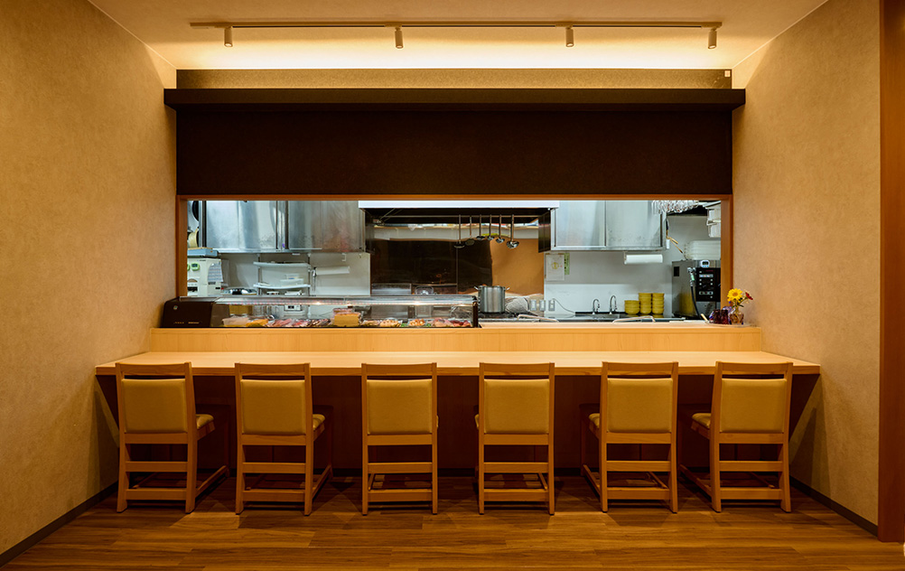 カウンター席