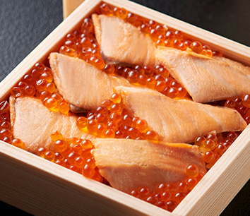 秋：はらこ飯